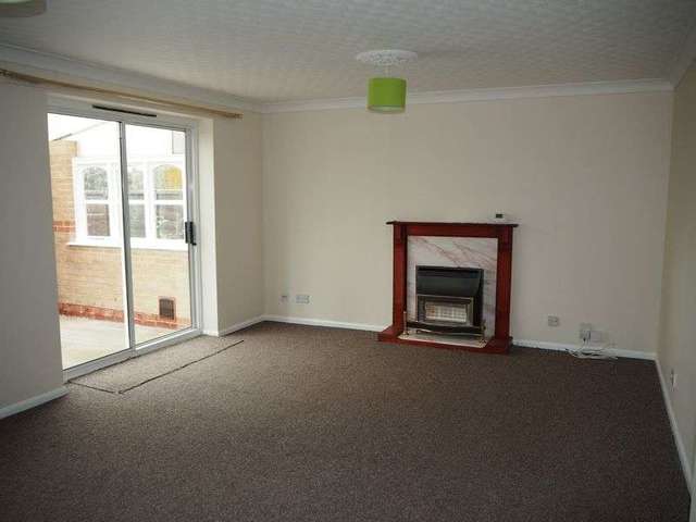  Image of 3 Bedroom Detached for sale at Old Mill Crescent  Newark, NG24 2HY