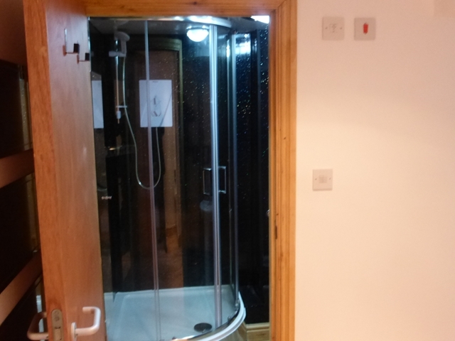  Image of 1 Bedroom Apartment to rent at South Gate  Dewsbury, WF13 1NB