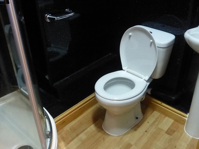  Image of 1 Bedroom Apartment to rent at South Gate  Dewsbury, WF13 1NB
