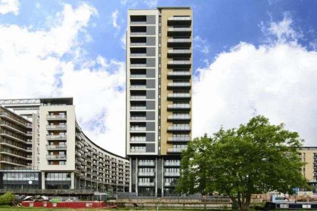  Image of 2 Bedroom Flat to rent at Palmers Road  London, E2 0SF