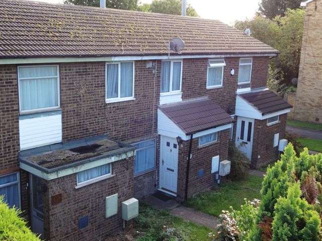  Image of 2 Bedroom Terraced for sale at Parkway Houghton Regis Dunstable, LU5 5PT