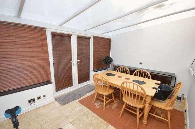  Image of 2 Bedroom Terraced for sale at Parkway Houghton Regis Dunstable, LU5 5PT