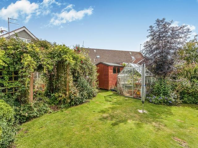  Image of 3 Bedroom Bungalow to rent at Forfar Angus Angus, DD8 1HH