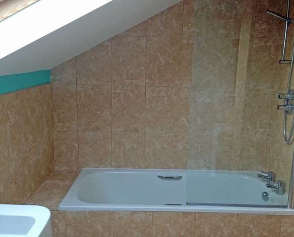  Image of 2 Bedroom Flat to rent at Brookdale Avenue Ossett Ossett, WF5 9QX