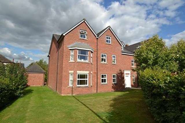  Image of 2 Bedroom Flat to rent at Spire View  Salisbury, SP2 7GA