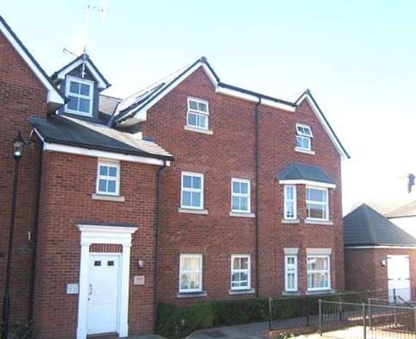  Image of 2 Bedroom Flat to rent at Spire View  Salisbury, SP2 7GA