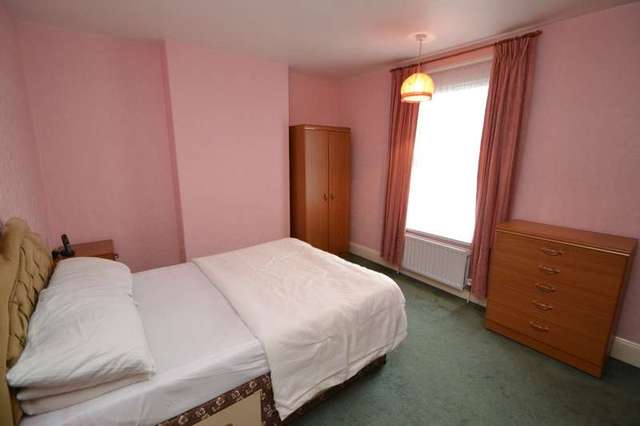  Image of 2 Bedroom Terraced for sale at Salisbury, SP2 7DD