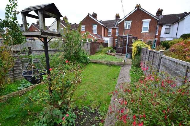  Image of 2 Bedroom Terraced for sale at Salisbury, SP2 7DD