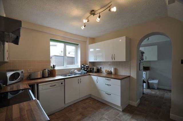  Image of 4 Bedroom Detached for sale at Shetland Way  Fleet, GU51 2UD