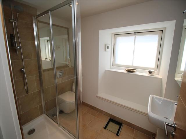  Image of 3 Bedroom Flat to rent at City Centre Edinburgh Edinburgh, EH3 9BF
