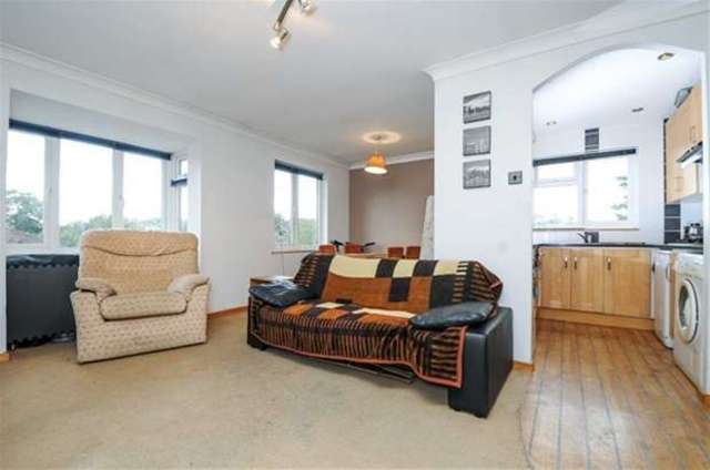  Image of 2 Bedroom Flat for sale at New Cross, SE14 6DU