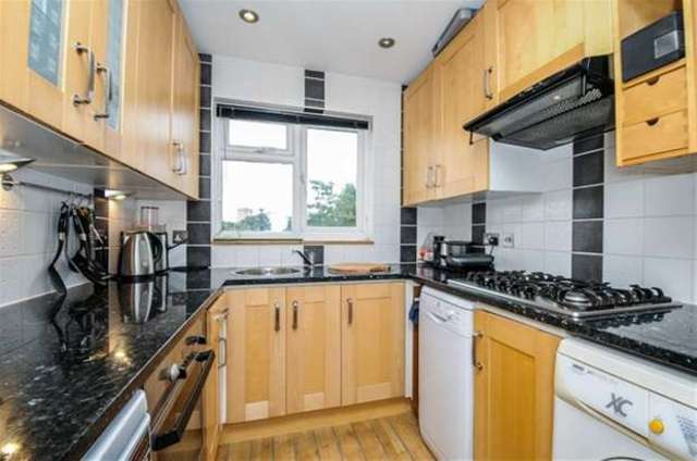  Image of 2 Bedroom Flat for sale at New Cross, SE14 6DU