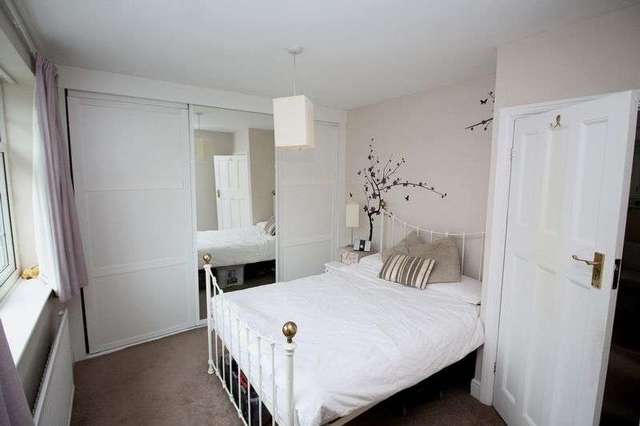  Image of 2 Bedroom Semi-Detached for sale at Ashurst Road  Tadworth, KT20 5EU