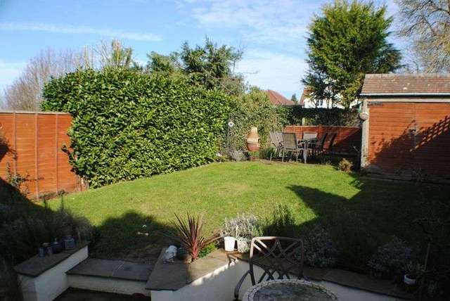  Image of 2 Bedroom Semi-Detached for sale at Ashurst Road  Tadworth, KT20 5EU