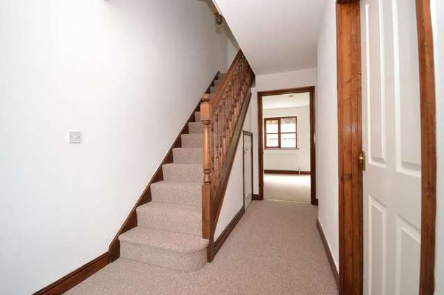  Image of 4 Bedroom Semi-Detached to rent at Totland Bay Isle Of Wight, PO39 0DL