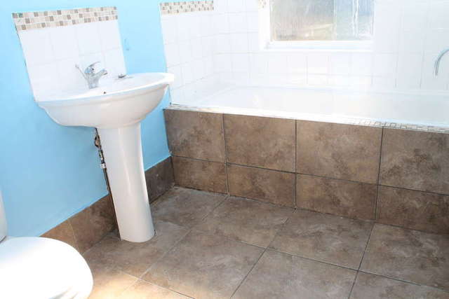  Image of 2 Bedroom Terraced to rent at Gorleston Great Yarmouth Norfolk, NR31 8BS