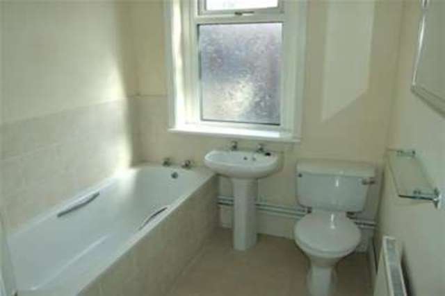  Image of 3 Bedroom Detached to rent at Liverpool, L9 9BN