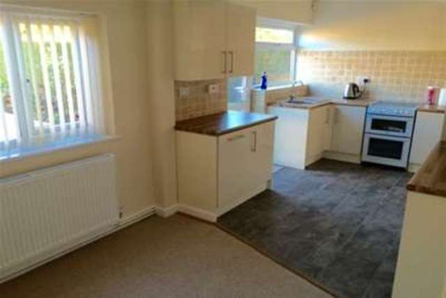  Image of 3 Bedroom Semi-Detached to rent at Chester, CH3 5JB