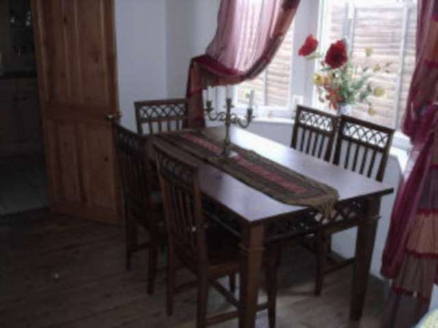  Image of 3 Bedroom Semi-Detached to rent at Wanlip Road Plaistow London, E13 8QR