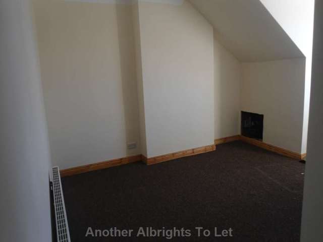  Image of 1 Bedroom Flat to rent at Warwick Road Acock`s Green Birmingham, B27 6BS