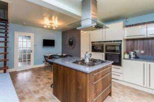  Image of 4 Bedroom Bungalow for sale at Blaby Leicester Whetstone, LE8 4FU