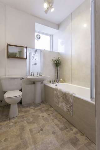  Image of 3 Bedroom Detached for sale at Newport-on-Tay, DD6 8JN