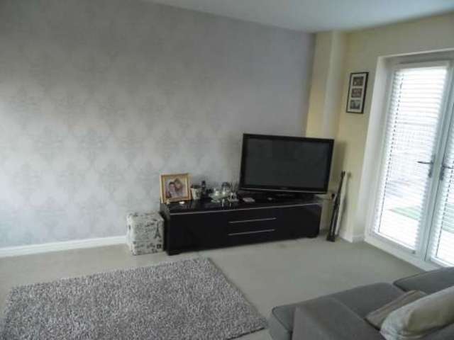 Image of 4 Bedroom Semi-Detached for sale at Shrewsbury Shropshire Shrewsbury, SY3 8GG