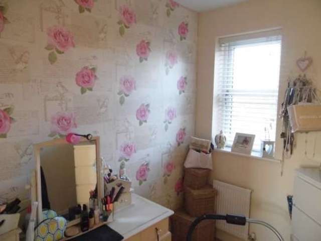  Image of 4 Bedroom Semi-Detached for sale at Shrewsbury Shropshire Shrewsbury, SY3 8GG