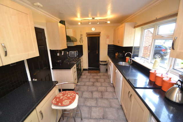  Image of 3 Bedroom Semi-Detached for sale at Bishops Stortford Thorley, CM23 4DJ