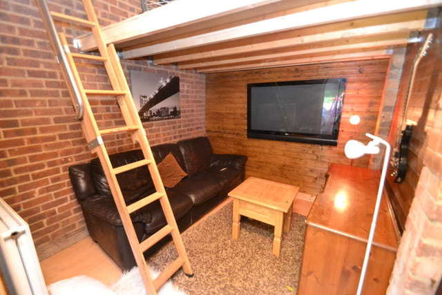  Image of 3 Bedroom Semi-Detached for sale at Bishops Stortford Thorley, CM23 4DJ