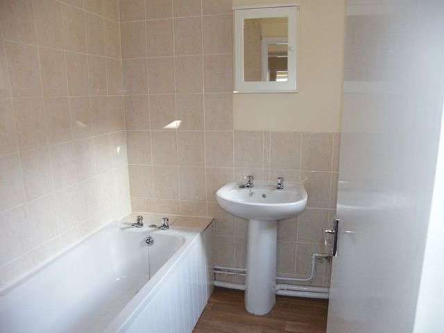  Image of 3 Bedroom Terraced to rent at Almyr Terrace  Watchet, TA23 0DB