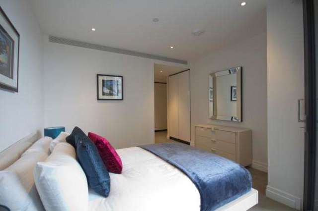  Image of 2 Bedroom Flat to rent at Canary Wharf E14 9EP Canary Wharf, E14 9EP
