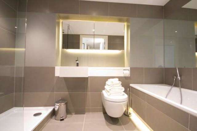  Image of 2 Bedroom Flat to rent at Canary Wharf E14 9EP Canary Wharf, E14 9EP
