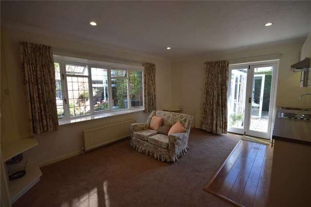  Image of 1 Bedroom Studio to rent at Finchampstead Wokingham Finchampstead, RG40 4ET