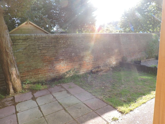  Image of 2 Bedroom Detached to rent at Gosport, PO12 4PA