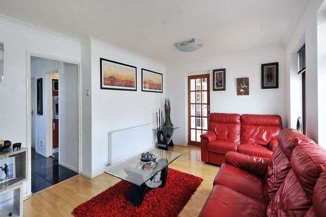  Image of 4 Bedroom Detached for sale at Broadview Gardens  Worthing, BN13 3DZ