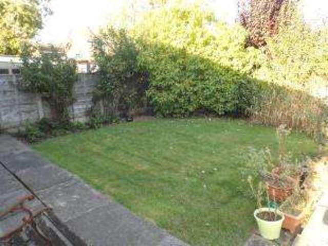  Image of 2 Bedroom Bungalow for sale at Fearnhead Warrington Fearnhead, WA2 0AS
