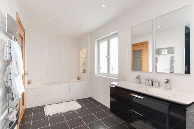  Image of 5 Bedroom Property for sale at Newton Mearns, G77 5ER
