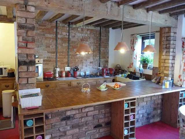  Image of 2 Bedroom Flat to rent at Chapel Street  Wellesbourne, CV35 9QU