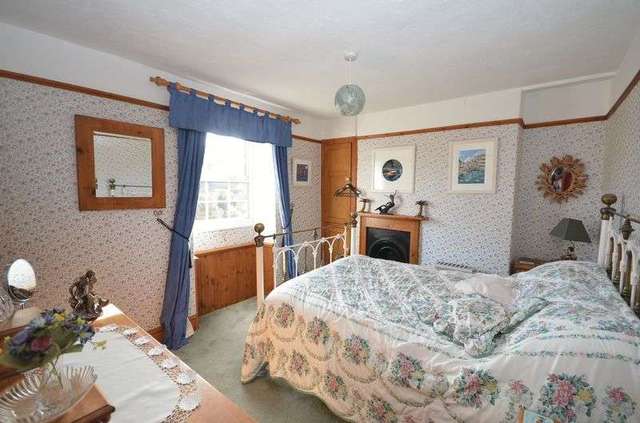  Image of 4 Bedroom Terraced for sale at Church Street  Brixham, TQ5 8EZ