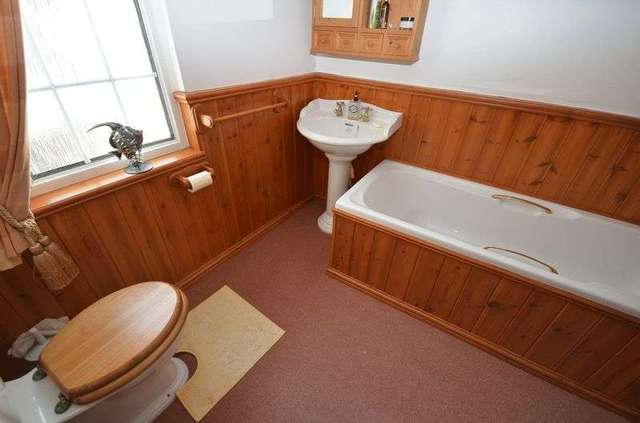  Image of 4 Bedroom Terraced for sale at Church Street  Brixham, TQ5 8EZ