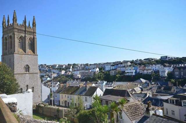  Image of 4 Bedroom Terraced for sale at Church Street  Brixham, TQ5 8EZ