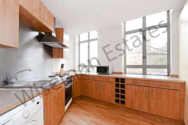  Image of 2 Bedroom Apartment to rent at City Road  London, EC1V 2PQ