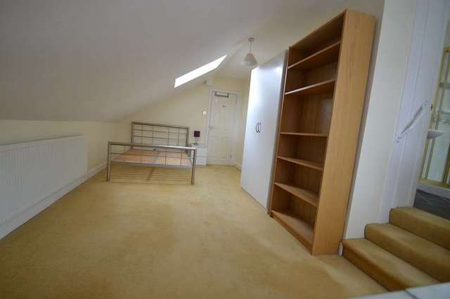  Image of 1 Bedroom Flat to rent at Dan-Y-Bryn Avenue  Radyr, CF15 8DB