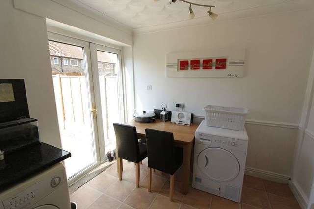  Image of 2 Bedroom Property for sale at Dartmouth Walk  Hull, HU4 7JU