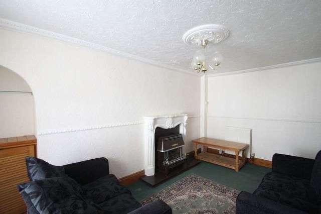  Image of 1 Bedroom Cottage to rent at High Street Deiniolen Caernarfon, LL55 3HU
