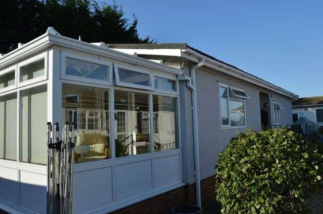 Image of 2 Bedroom Retirement Property for sale at Dodnor Lane  Newport, PO30 5US