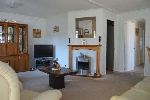  Image of 2 Bedroom Retirement Property for sale at Dodnor Lane  Newport, PO30 5US