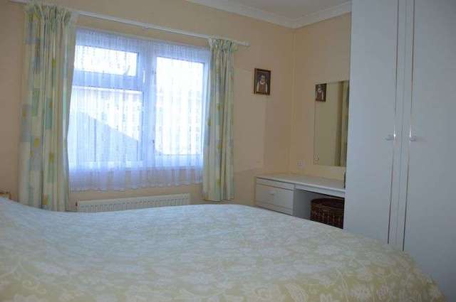  Image of 2 Bedroom Retirement Property for sale at Dodnor Lane  Newport, PO30 5US