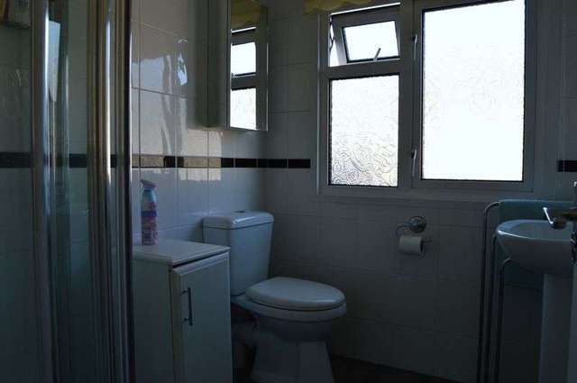  Image of 2 Bedroom Retirement Property for sale at Dodnor Lane  Newport, PO30 5US